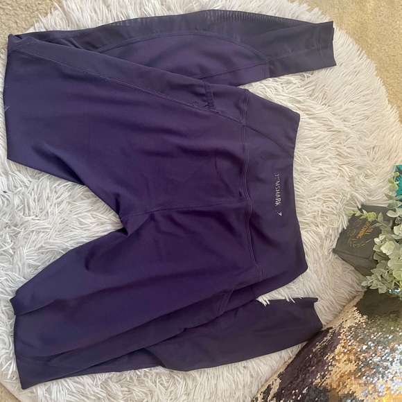 SOLD Gymshark Sleek Sculpture leggings - Picture 3 of 9